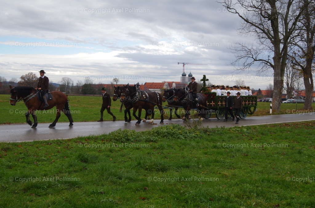 IMGP9758 | fotografiert von Axel PollmannLeonhardi Wallfahrt Benediktbeuern und Murnau, Fronleichnam, Fasching, Landschaft im Loisachtal und Benediktbeuern  - Realisiert mit Pictrs.com