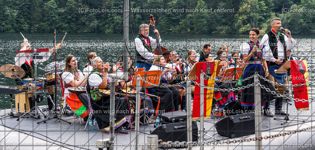 _ALP5151_AUSKLANG_Tamburica Voristan | XLI. CHOPIN-Festival - Seebühne Lunzer See, So 17. Aug. 2025, 17.00 Uhr, MUSIKALISCHER AUSKLANG am See, TAMBURIZZA HORNSTEIN/TAMBURICA VORISTAN - burgenländisch-kroatisches Volksmusikensemble unter der Leitung von Kapellmeisterin Sabine Trabichler und Obmann Norbert Hickl.