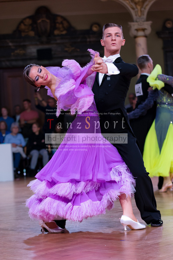 20240706_WDSF_RS_Std_9684 | Tanzsportbilder, Standardtanz, Lateintanz, WDSF, DTV, LTVB, dancecomp, goc, hessen tanzt, blaues band der spree, walzer, tango, wiener walzer, slowfox, quickstepp, samba, rumba, cha-cha-cha, paso doble. jive, hd-kroft photography, turniertanzsport