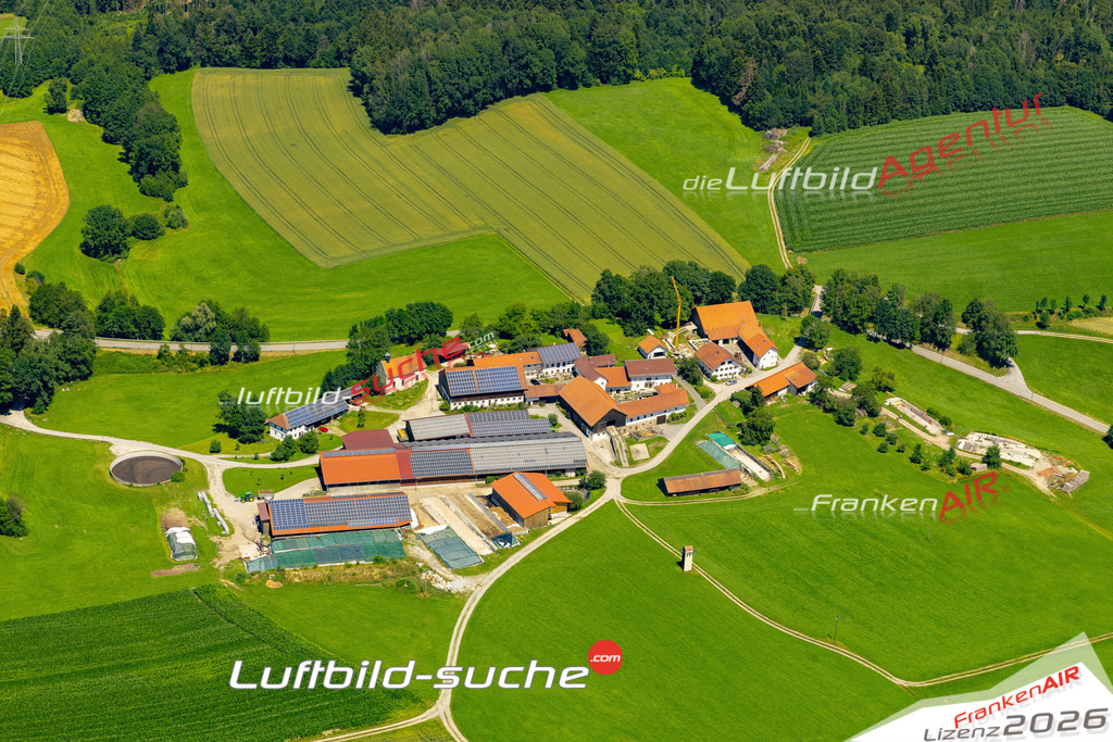 Aktuelles Luftbild von Kapfham Fürstenstein - Die Luftaufnahme wurde 2022 mittels UL-Flugzeug erstellt ( keine Drohne ) - hochauflösende Kamera-Systeme von  Canon -Beste Qualität - Für grossformatige Ausdrucke geeignet. Die Geschenkidee !