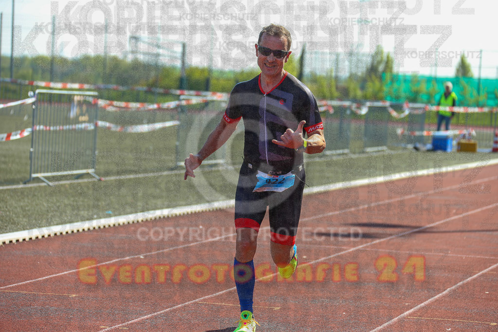 220424_1115_EX1_4555 | Sportfotografie im Rhein-Sieg Kreis, Köln, Bonn, NRW, Rheinland Pfalz, Hessen, etc. Unser Tätigkeitsfeld umfasst den Laufsport vom Volkslauf über den Marathon, Duathlon, Triathon bis zum Ultralauf wie Kölnpfad Ultra oder Schindertrail.