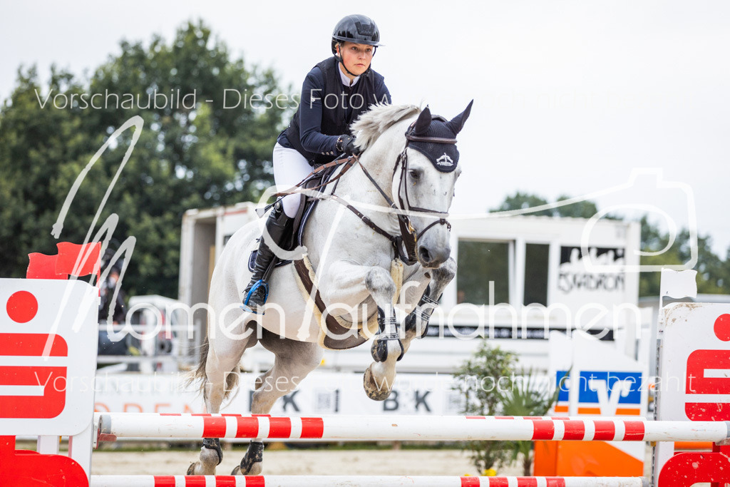 BHO-2PhSpr-M-116 | MomenTaufnahmen Pferdesportfotos