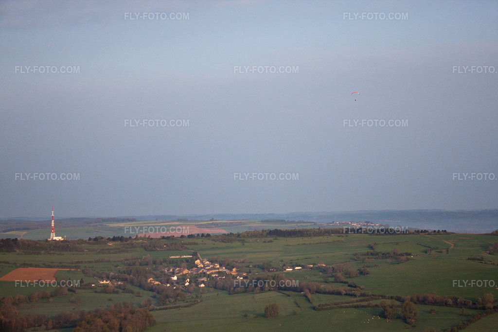Aerial view: View of the town in Fagnon in the state Ardennes, France. – Photo: IMG_39884.jpg taken on 04/17/2011 by Werner Riehm/FLY-FOTO.com – Resolution of the original: 4752 x 3168 px