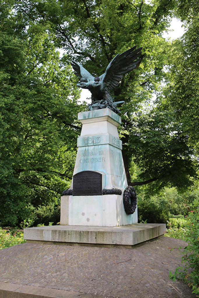 Volkspark Kleinzschocher - Österreicher-Denkmal | Entdecke über 20 Kategorien Leipzig-Motive: Foto-Downloads, hochwertige Poster, Leinwand- & Fine-Art-Prints. Jetzt Lieblingsfoto im Bildlexikon Leipzig Shop bestellen!