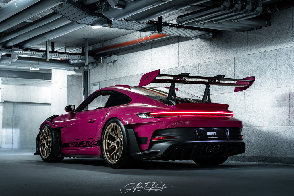 911 GT3 RS Sternrubin Neo | Entdecken Sie die faszinierende Welt von Alexander Tschuncky Arts: Kreative Fotografie, atemberaubende Automobilkunst und hochwertiger Bilderdruck. Lassen Sie sich inspirieren! - Realisiert mit Pictrs.com