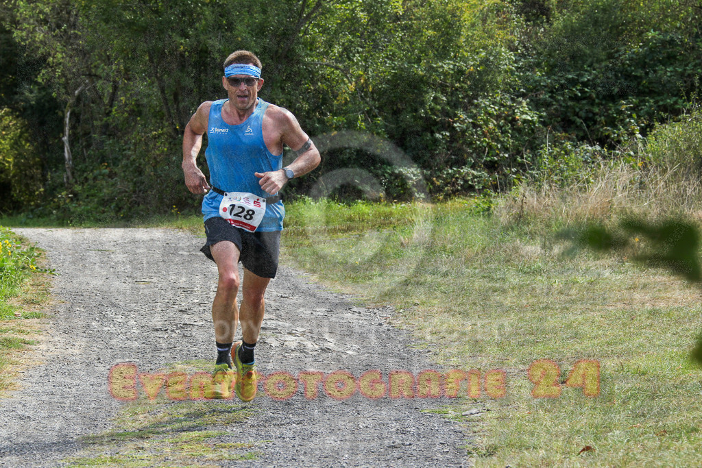 250830_1313_EV4_4173 | Sportfotografie im Rhein-Sieg Kreis, Köln, Bonn, NRW, Rheinland Pfalz, Hessen, etc. Unser Tätigkeitsfeld umfasst den Laufsport vom Volkslauf über den Marathon, Duathlon, Triathon bis zum Ultralauf wie Kölnpfad Ultra oder Schindertrail.