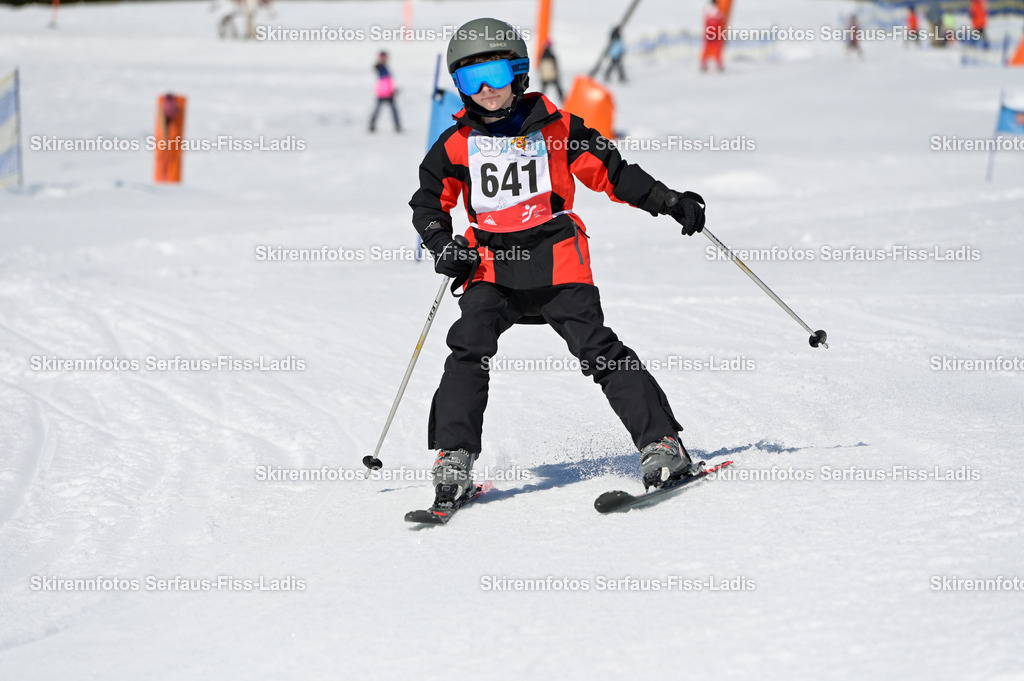 SRF_27.02.2026_742 | Skirennfotos,Serfaus,Fiss,Ladis,Kinderskirennen,Winter,Tirol,Oberland,skirace,SFL,feelfree,weil wir's genießen,ski,Ski,skifahren,Sonnenplateau, - Realisiert mit Pictrs.com