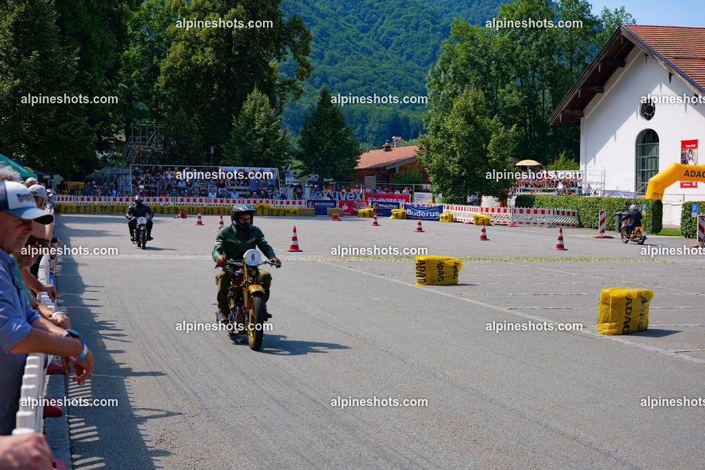 P1014866 | Erleben Sie atemberaubende, hochqualitative Fotos Ihrer Fahrt entlang der malerischen Alpenstraßen. Besuchen Sie alpineshots.com, um professionelle Aufnahmen Ihrer unvergesslichen Reise zu finden und zu kaufen - Realisiert mit Pictrs.com
