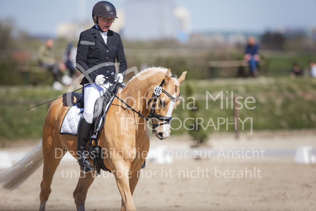 220418_L-Dressur-276 | Frühlingsfest der Pferde
Herford
18.April 2022
Dressurprfg. Kl.L* - Tr. L2ausw. geschlossen