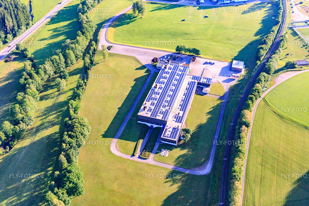 Dreherei Anton Tränkle GmbH & Co. KG http://www.anton-traenkle.com/ | Luftbild: Dreherei Anton Tränkle GmbH & Co. KG http://www.anton-traenkle.com/ im Ortsteil Stauden in Elzach im Bundesland Baden-Württemberg in Deutschland. Foto: IMG_147635.jpg vom 30.05.2025 durch Werner Riehm/FLY-FOTO.de - Realisiert mit Pictrs.com