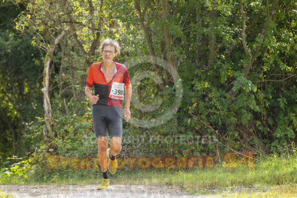 250830_1146_EV4_3637 | Sportfotografie im Rhein-Sieg Kreis, Köln, Bonn, NRW, Rheinland Pfalz, Hessen, etc. Unser Tätigkeitsfeld umfasst den Laufsport vom Volkslauf über den Marathon, Duathlon, Triathon bis zum Ultralauf wie Kölnpfad Ultra oder Schindertrail.