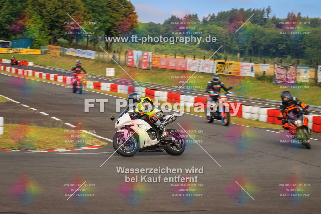 _DSK2139 | Hier findet Ihr Bilder von Touristenfahrten auf der Nürburgring Nordschleife oder von anderen Veranstaltungen die ich besucht habe. Viel Spass beim Durch Schauen 