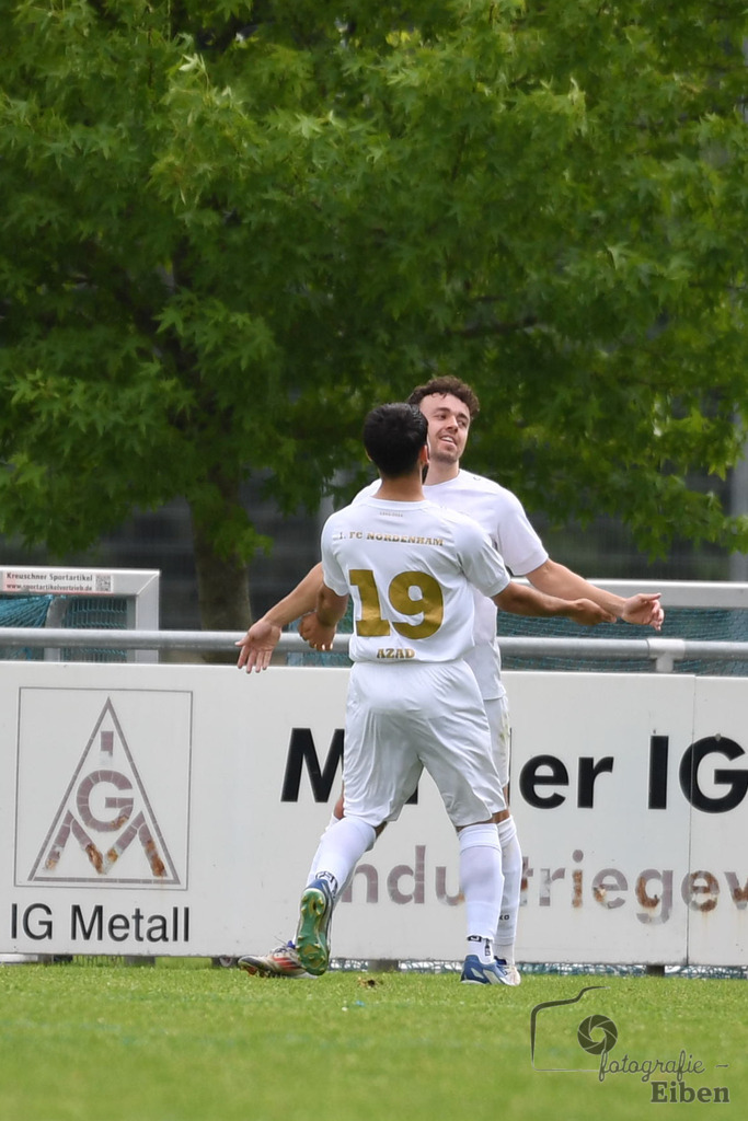 1. FC Nordenham-SV GOTANO | Kreispokal Finale Jade-Weser-Hunte 1. Mannschaften; 1.FC Nordenham (weiß)-SV GOTANO (blau) am 15.06.2025 in Rastede (Sportanlage Köttersweg), Photo: Philip Eiben 2025 - Realisiert mit Pictrs.com