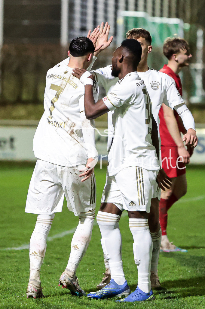 SV Heimstetten - FC Bayern Amateure | Der letzte Jubel der Amateure am heutigen Abend - Der Treffer zum 1-8 durch Yusuf Karhan KABADAYI (FCB #7)