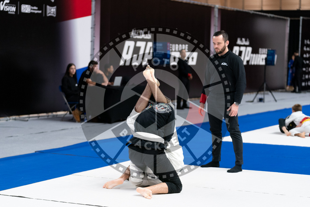20241012PBB0591 | Athletes compete during the AJP Tour Europe Continental Jiu-Jitsu Youth Championship on October 12, 2024, in Almere near Amsterdam, Netherlands. © Chiara Dazi / photoblackbelt