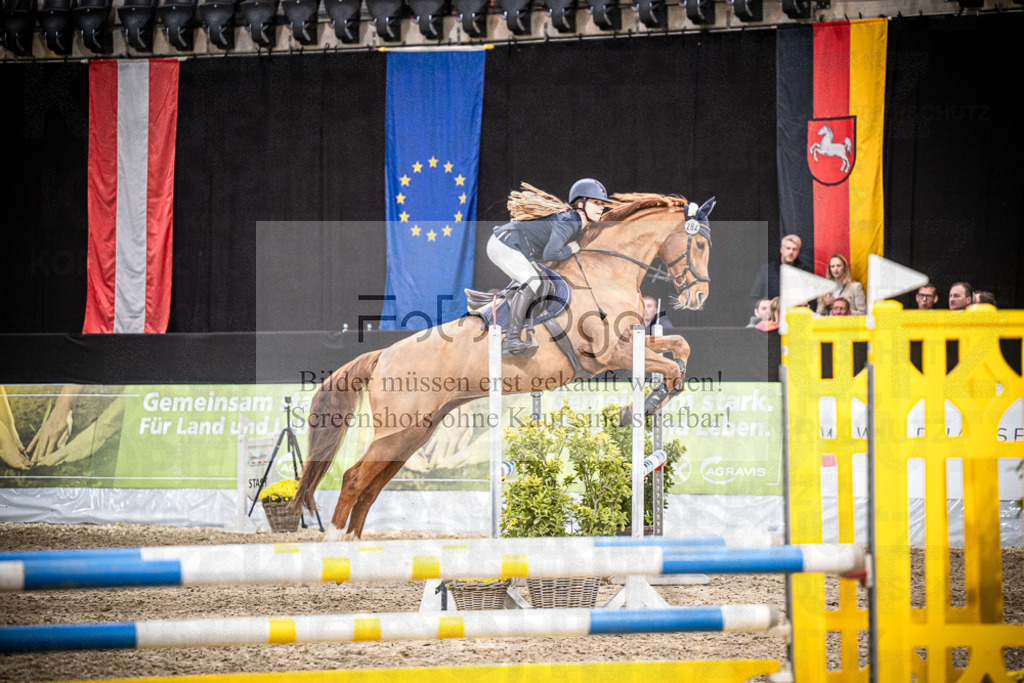 DOS_3284 | Entdecke hochwertige Reitturnierfotos von Foto Oger. Professionell, emotional und authentisch – jetzt Lieblingsmomente im Shop bestellen.Deutschlandweite Turnierfotografie. - Realisiert mit Pictrs.com