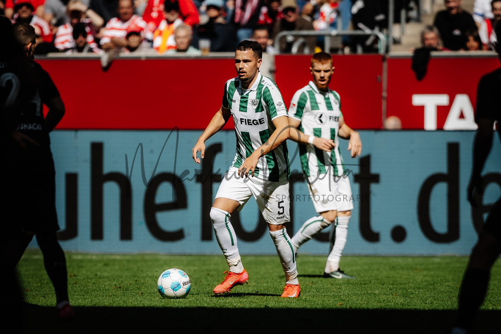 2. Bundesliga, Saison 2024/25, 28. Spieltag: Fortuna Düsseldorf - SC Preußen Münster | Düsseldorf, 05.04.2025: 2. Bundesliga, 28. Spieltag, Fortuna Düsseldorf gegen SC Preußen Münster in der Merkur Spiel-Arena in Düsseldorf. Foto: sportfotografie.ms | Markus Paletta - Realisiert mit Pictrs.com