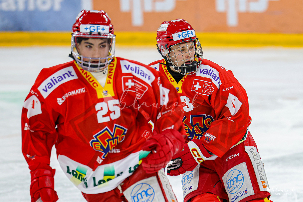 EHCB Spirit vs HCFG_wb-8127 | Sportbilder, Sportfotograf, Hochzeits- und Eventfotografin, Flugshows, Portraits und Tiershooting, Aviation, Downhill, Nationalleague, Swissleague, International