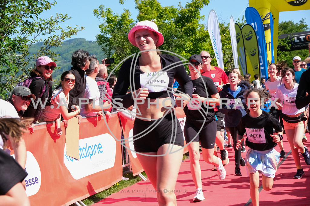 ..... | LINZ,AUSTRIA,27.April 24, Int. 3 Brückenlauf Linz  , Image shows: Photo: WAPICS / Michael ring