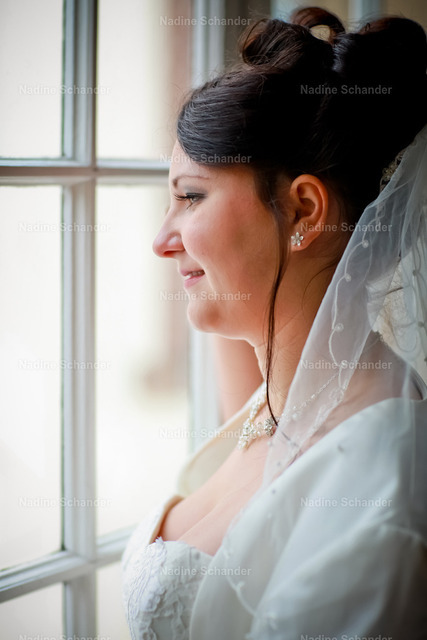 KA_f-5943 | Nadine Schander – Selbstständige Fotografin & professionelle Visagistin Raum Hohenlohe, Öhringen/ Bretzfeld und Neuenstadt ... Spezialisiert auf individuelle Make-up-Looks und hochwertige Fotografie. Business,- Portrait,- Beautyfotografie..