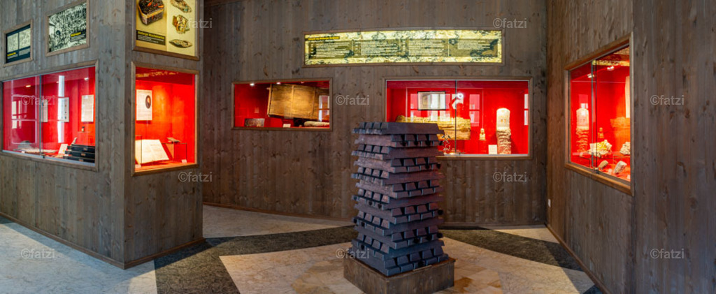 Bergbau-Museum Innen _fatzi_20230908-142809-Pano | Fatzi Bilder-Archiv! 
Die Bilder sind für private Nutzung lizenzfrei. Die kommerzielle Nutzung ist möglich und erwünscht, jedoch bitte ich um vorherige Kontaktaufnahme per E-Mail (info@fatzi.at) oder unter +43 650 7828269 - Realisiert mit Pictrs.com