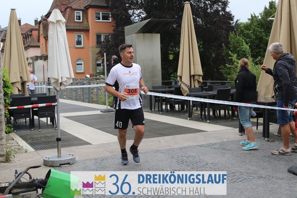 VR Bank Hauptlauf 10km | 3königslauf 2022 VR Bank Hauptlauf - Realisiert mit Pictrs.com