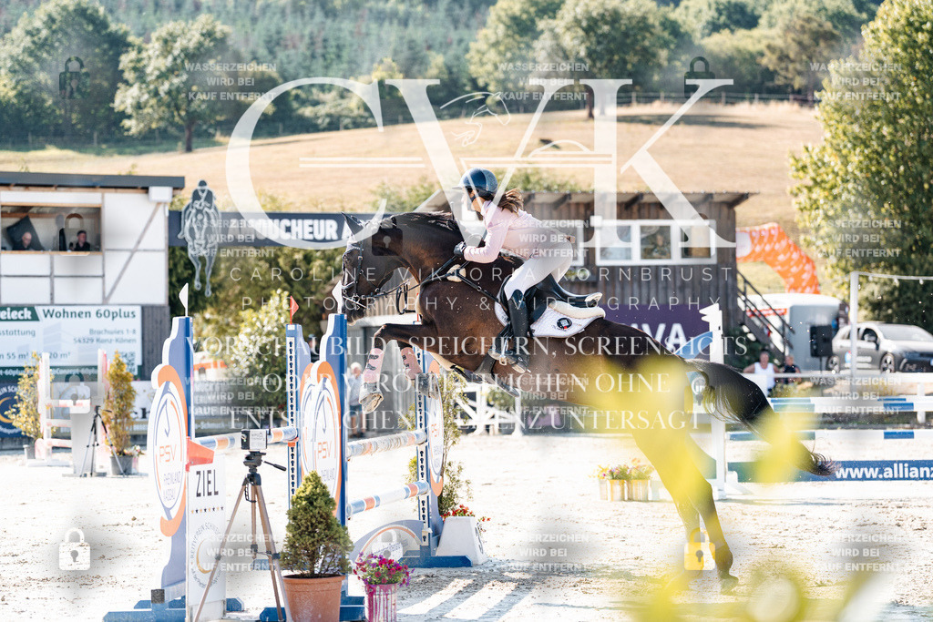 CK907695 | Turnierfotografie Pferdefotografie Trier Rheinland-Pfalz Pferdesport Reitsport Tierfotografie Sportfotografie Pferdevideo Pferdevideografie Equestrianvideography equestrianphotography  - Realisiert mit Pictrs.com