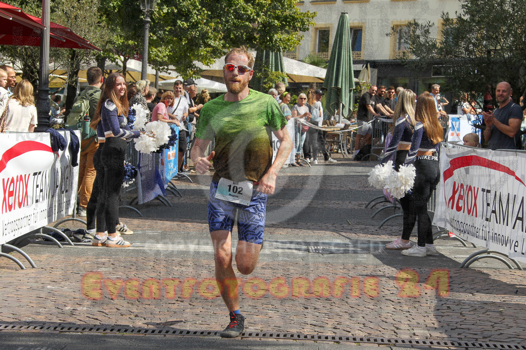 250824_1242_EV4_9412 | Sportfotografie im Rhein-Sieg Kreis, Köln, Bonn, NRW, Rheinland Pfalz, Hessen, etc. Unser Tätigkeitsfeld umfasst den Laufsport vom Volkslauf über den Marathon, Duathlon, Triathon bis zum Ultralauf wie Kölnpfad Ultra oder Schindertrail.