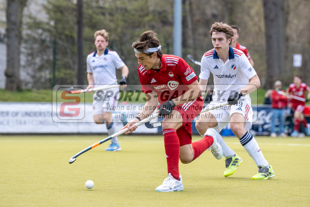 SFE_20260321_0020 | Köln, Deutschland, 21.03.26: Feldhockey 1. Bundesliga Herren zwischen Rot-Weiss Köln - Mannheimer HC im REWE Sportpark am 21.03.2026 in Köln, Deutschland. (Foto von Stephan Fehrmann)Köln, Germany, 21.03.26: Feldhockey 1. Bundesliga Herren between Rot-Weiss Köln - Mannheimer HC in REWE Sportpark at 21.03.2026 in Köln, Deutschland. (Foto from Stephan Fehrmann)