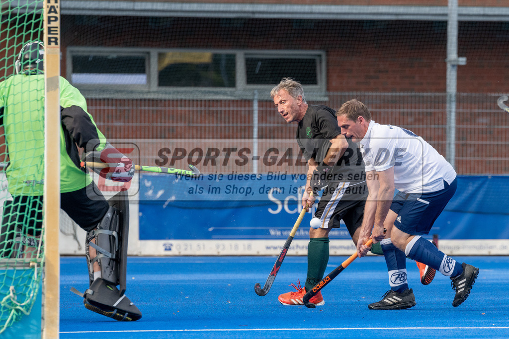 SFE_20240817_0219 | Krefeld, Deutschland, 17.08.2024:  European Cup for Recreational Hockey Players im KTHC Stadion Rot-Weiss Köln Tennis and Hockey Club am 17.08.2024 in Krefeld, Deutschland. (Foto von Stephan Fehrmann)Krefeld, Germany, 17.08.2024: European Cup for Recreational Hockey Players in KTHC Stadion Rot-Weiss Köln Tennis and Hockey Club at 17.08.2024 in Krefeld, Deutschland. (Foto from Stephan Fehrmann)