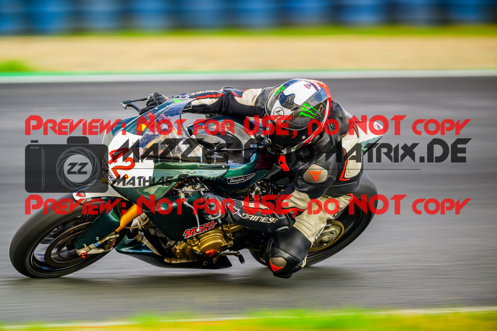 MaZZes_Fotomatrix_20250723_6007705_7718 | ROT