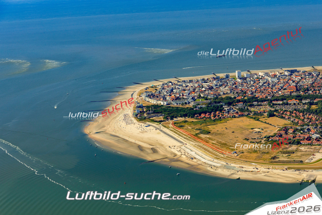 Aktuelles Luftbild von  Norderney - Die Luftaufnahme wurde 2022 mittels UL-Flugzeug erstellt ( keine Drohne ) - hochauflösende Kamera-Systeme von  Canon -Beste Qualität - Für grossformatige Ausdrucke geeignet. Die Geschenkidee !