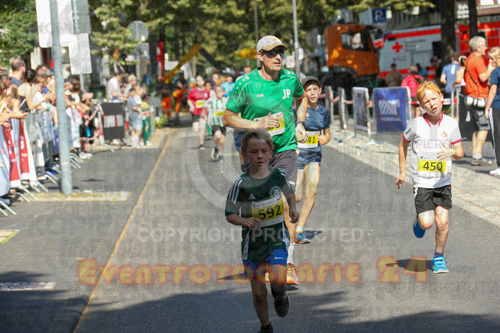 250621_1044_EX1_2329 | Sportfotografie im Rhein-Sieg Kreis, Köln, Bonn, NRW, Rheinland Pfalz, Hessen, etc. Unser Tätigkeitsfeld umfasst den Laufsport vom Volkslauf über den Marathon, Duathlon, Triathon bis zum Ultralauf wie Kölnpfad Ultra oder Schindertrail.