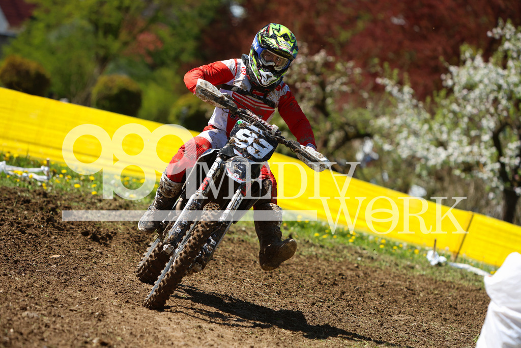 5E6A6007 | 989 MEDIAWORK