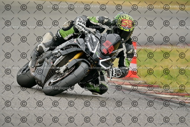 25bt05-0154 | markuskiefer.com - Realisiert mit Pictrs.com