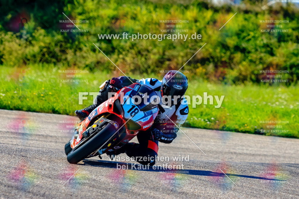 018-1966 | Hier findet Ihr Bilder von Touristenfahrten auf der Nürburgring Nordschleife oder von anderen Veranstaltungen die ich besucht habe. Viel Spass beim Durch Schauen 