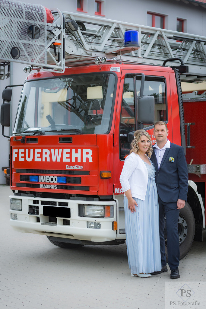 Hochzeit_Kloster_Bredelar_3 | Hochzeitsfotograf aus Leidenschaft in Büren und Umgebung - Professionelle Hochzeitsreportagen mit emotionalen Fotos - Realisiert mit Pictrs.com