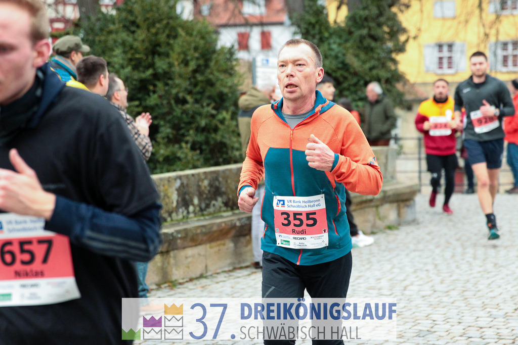 VR Bank Hauptlauf 10000m | 3 Koenigslauf 2023 - Realisiert mit Pictrs.com