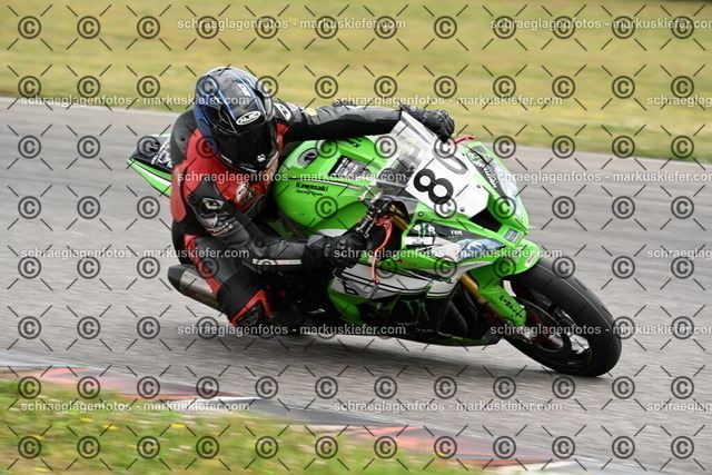 25bt02-0922 | markuskiefer.com - Realisiert mit Pictrs.com