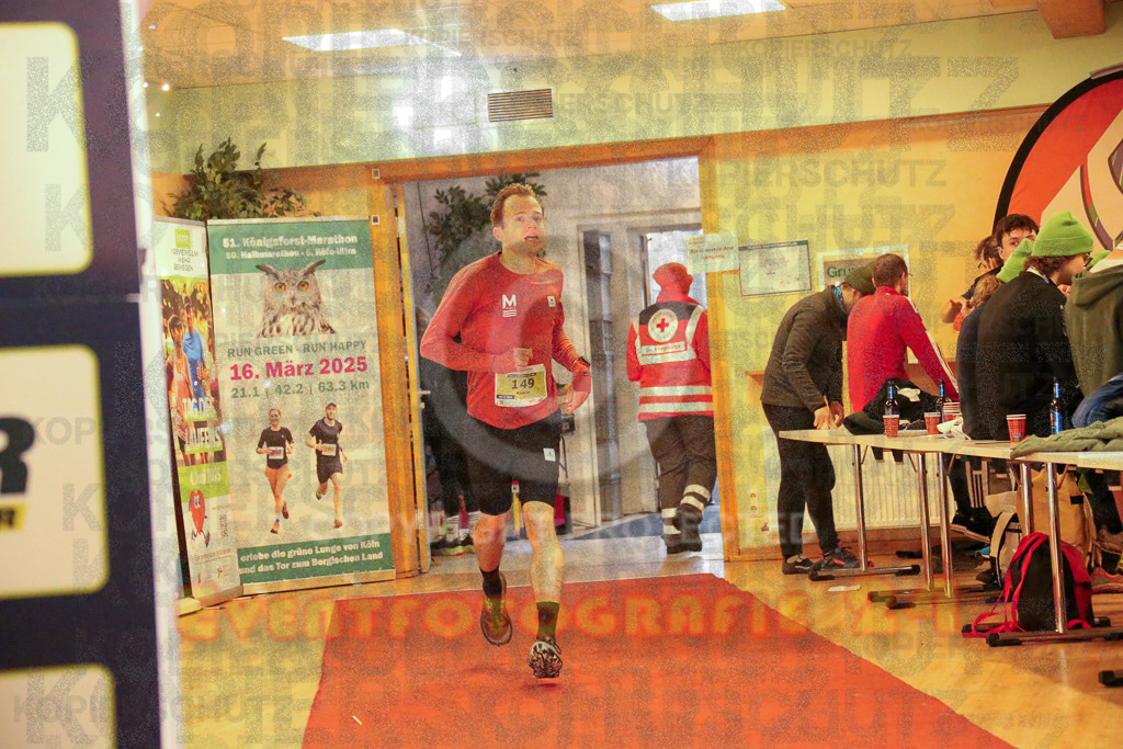 241208_1225_EX1_7631 | Sportfotografie im Rhein-Sieg Kreis, Köln, Bonn, NRW, Rheinland Pfalz, Hessen, etc. Unser Tätigkeitsfeld umfasst den Laufsport vom Volkslauf über den Marathon, Duathlon, Triathon bis zum Ultralauf wie Kölnpfad Ultra oder Schindertrail.