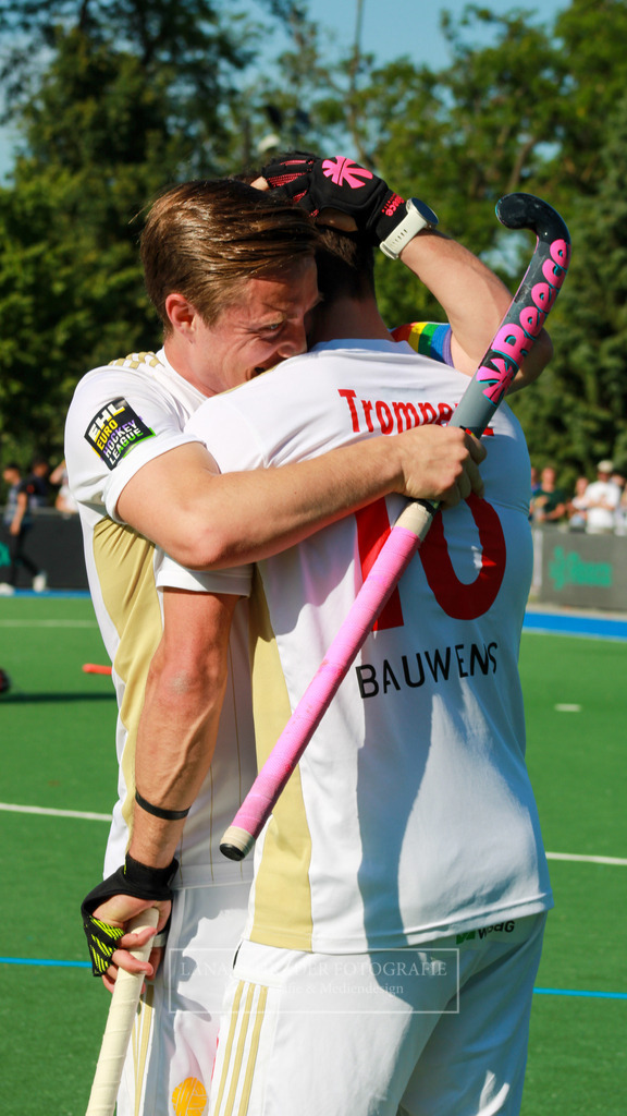 DM23 Finale Herren Mannheimer HC - Rot-Weiß Köln 04.06.23 | lanaschraderfotografie - Realisiert mit Pictrs.com