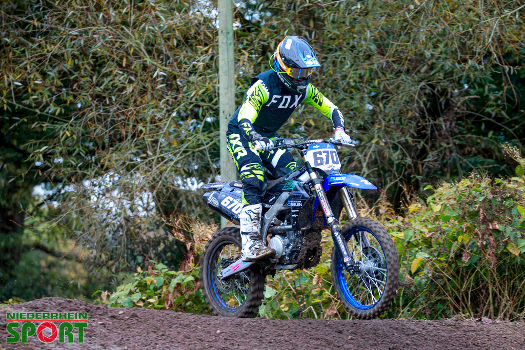 OpenTrack2024_Sonntag_Hobbyfahrer_007 | Bildergalerie von Sport-Ereignissen aber auch von weiteren spannenden Dingen - nicht nur vom Niederrhein. In Anlehnung an den bekannten Spruch von Hanns Dieter Hüsch heißt das Motto: "Niederrhein ist überall".  - Realisiert mit Pictrs.com