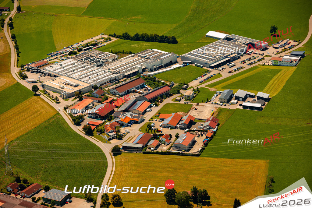 Das Luftbild zeigt :  Haldenwang - Die Luftaufnahme wurde 2024 vom UL-Flugzeug aus erstellt ( keine Drohne ) - Hochauflösende Luftaufnahme - Für grossformatige Ausdrucke geeignet. Die Geschenkidee !Mit Lizenz und Bildrechte bestellbar