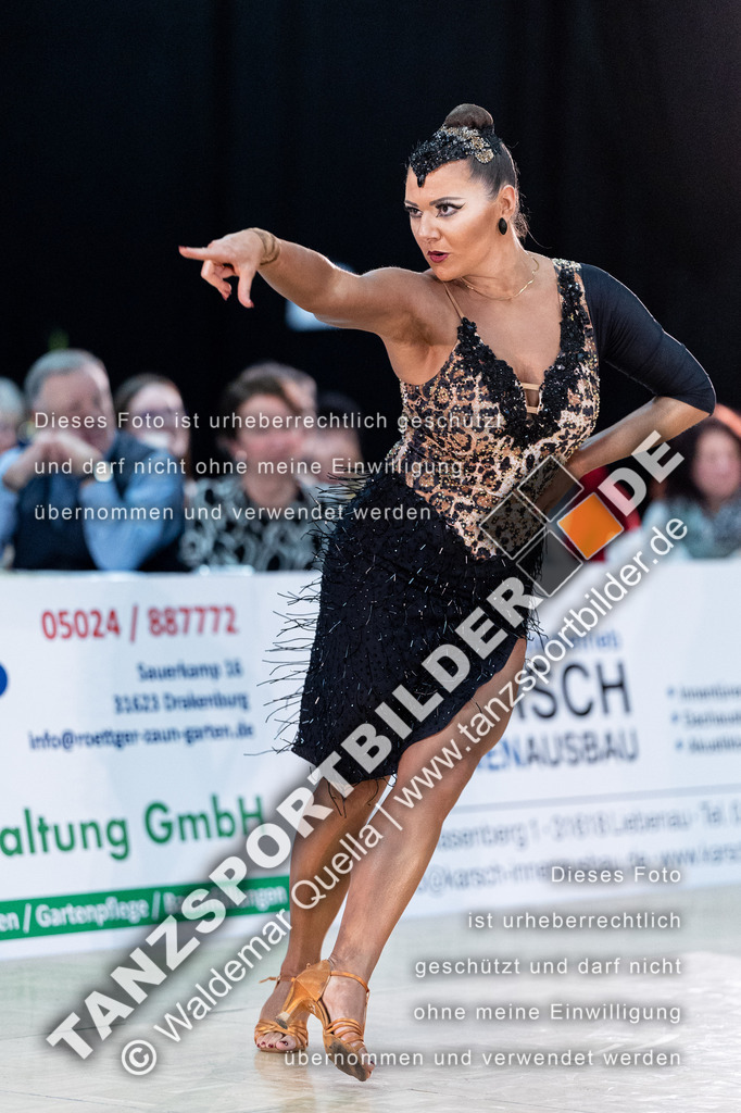 20240120-01335 | Hier finden Sie Tanz Bilder vom Latein und Standard Formationen tanzen. Sportbilder vom Tanzsport. Schöne Fotos und von Weltmeisterschaft, Europameisterschaft, Bundesliga, Regionalliga, Oberliga und Landesliga sowie von GOC Stuttgart, DanceComp, WM Bremen