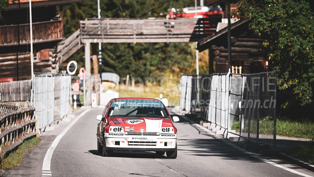 19. Arosa ClassicCar 2023 - 1. September 2023 | 19. Arosa ClassicCar 2023
Arosa, Schweiz
Menetrey Charly aus Schwanden mit der Startnummer 606 in einem Renault Clio 1, 8 16V Cup, Jahrgang 1991, in der Klasse Demonstration.
@arosaclassiccar, @arosa.official, #arosaclassiccar, #arosa, #76curves, #classiccar
Bild: Sportfotografie Markus Aeschimann | www.markus-aeschimann.ch - Realisiert mit Pictrs.com