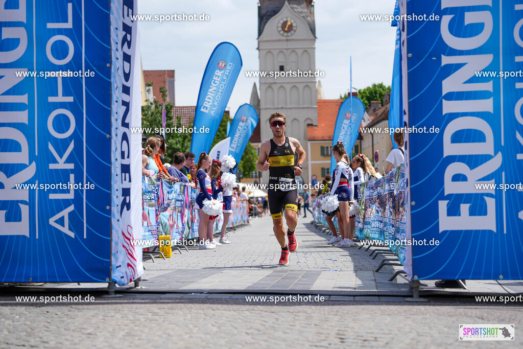 DSC03432 | Stadttriathlon Erding 2025. #yourpictrs #sportshot_your_pictrs @Sportshotphotography #stadttriathlonerding Copyright: www.sportshot.de
