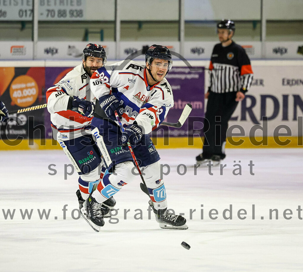 2023-12-17_059_TSV_Erding_gegen_ESC_Kempten | Erding, Deutschland, 17.12.2023:
Eishockey, Bayernliga Vorrunde 2023 / 2024, 18. Spieltag, TSV Erding gegen ESC Kempten, Endergebnis: 5:1

Foto: Christian Riedel / fotografie-riedel.net