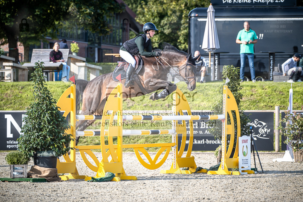 DOS_4941 | Entdecke hochwertige Reitturnierfotos von Foto Oger. Professionell, emotional und authentisch – jetzt Lieblingsmomente im Shop bestellen. - Realisiert mit Pictrs.com