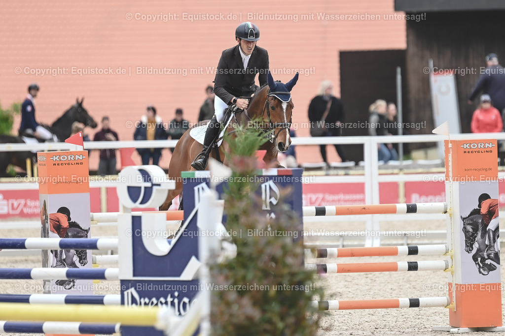 20230514_CCI4_Springen_0079 | equistock