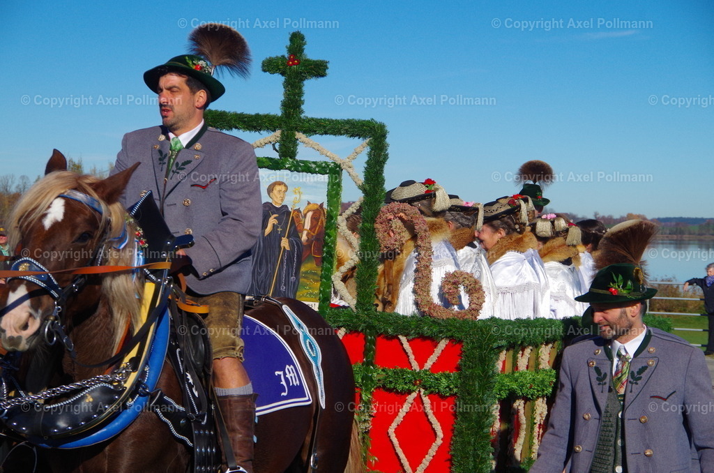 IMGP7570 | fotografiert von Axel PollmannLeonhardi Wallfahrt Benediktbeuern und Murnau, Fronleichnam, Fasching, Landschaft im Loisachtal und Benediktbeuern  - Realisiert mit Pictrs.com